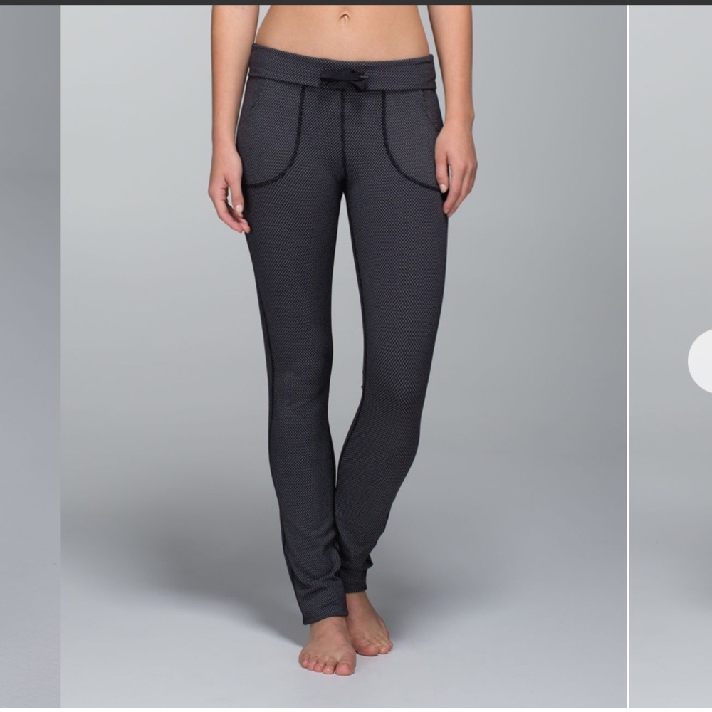 Lululemon Skinny Will Pant Diamond Dot Black White Size 6 Drawstring Leggings